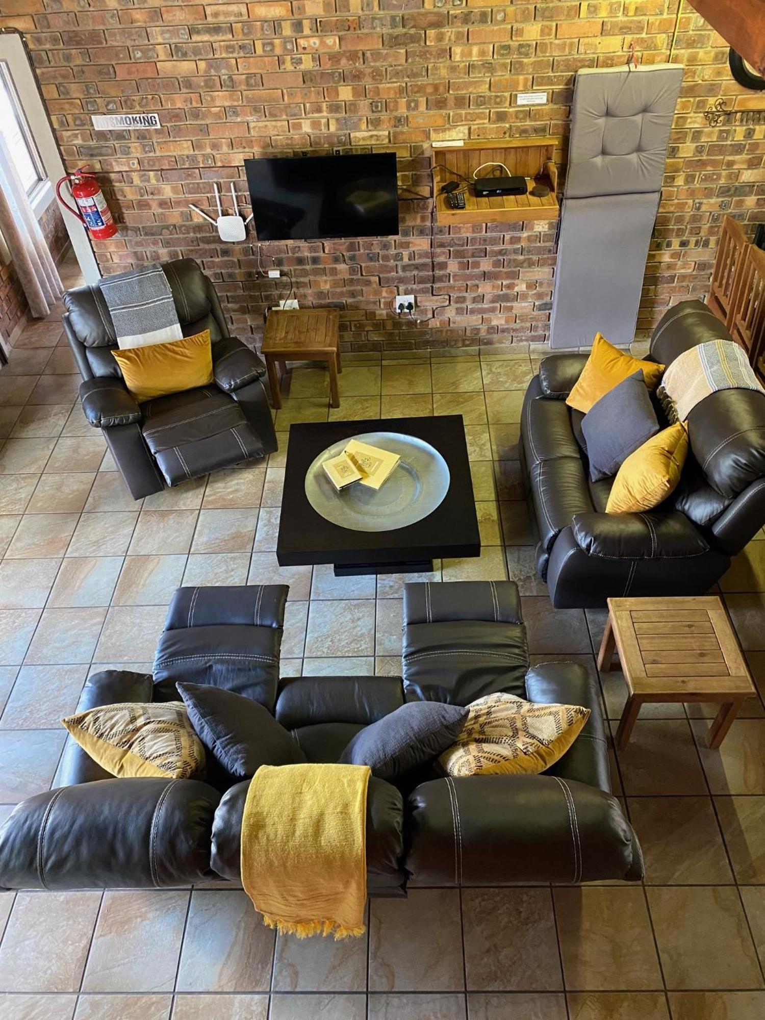 Nghala Self-Catering Holiday Home Marloth Park Buitenkant foto